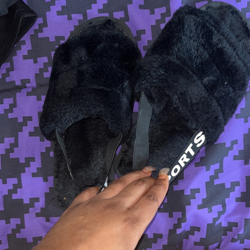 Fluffy slippers